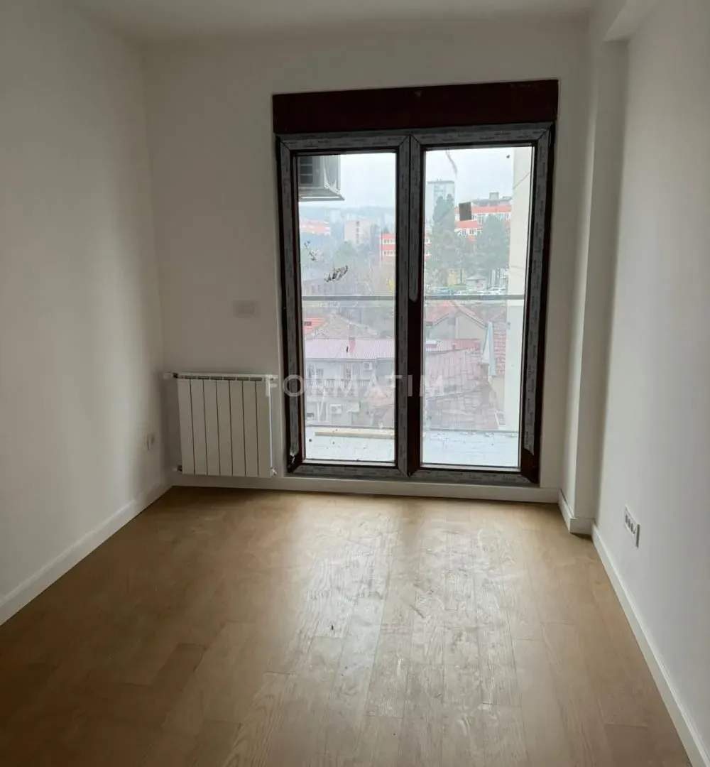Prodaja, trosoban stan, 88m², Đeram Pijaca, Beograd