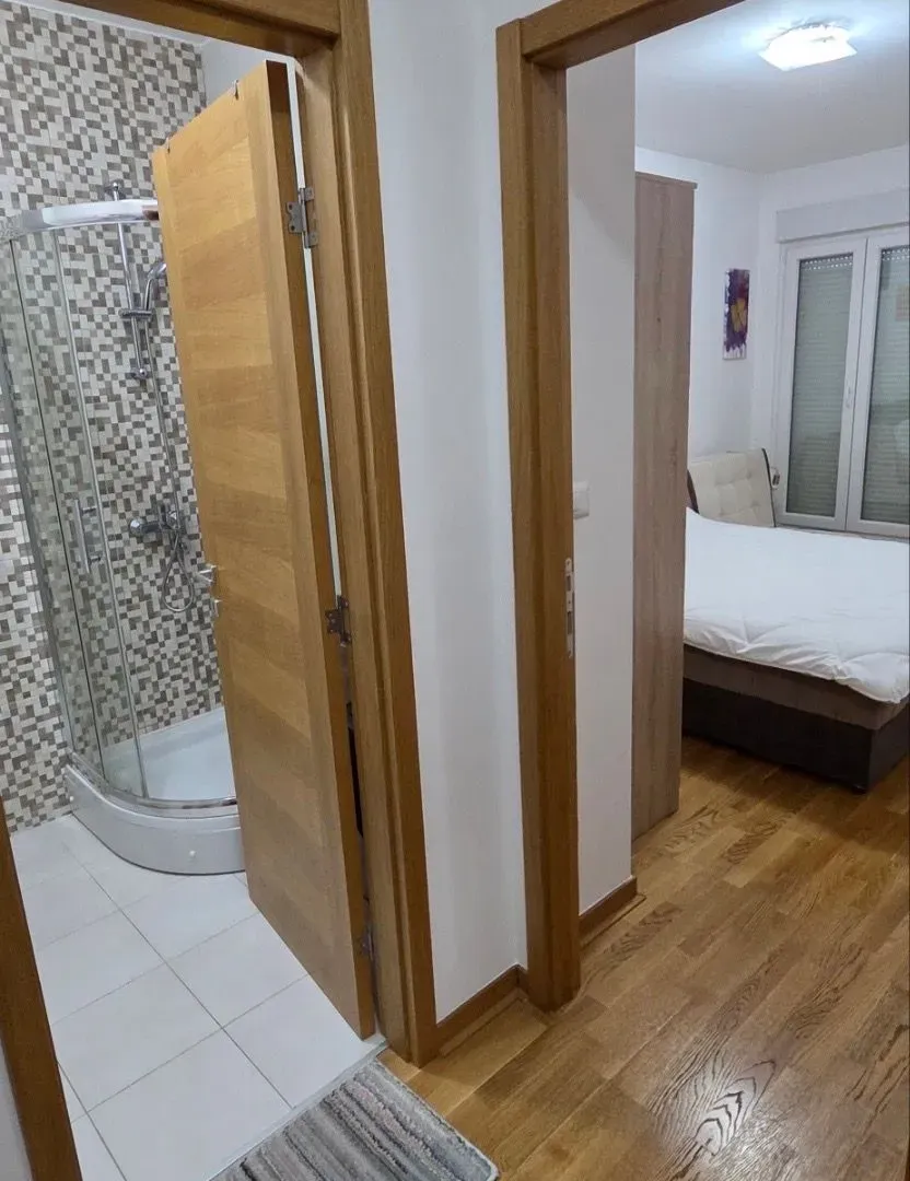 Izdavanje, jednosoban stan, 43m², City Kvart, Podgorica