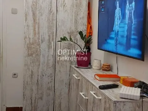 Sale, two bedroom apartment, 45m², Stari Grad, Beograd - image 2