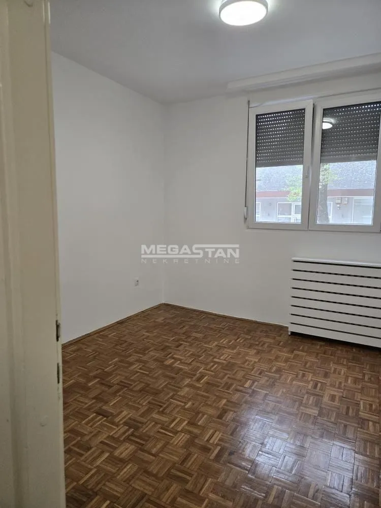 Rent, two bedroom apartment, 60m², Retenzija, Beograd