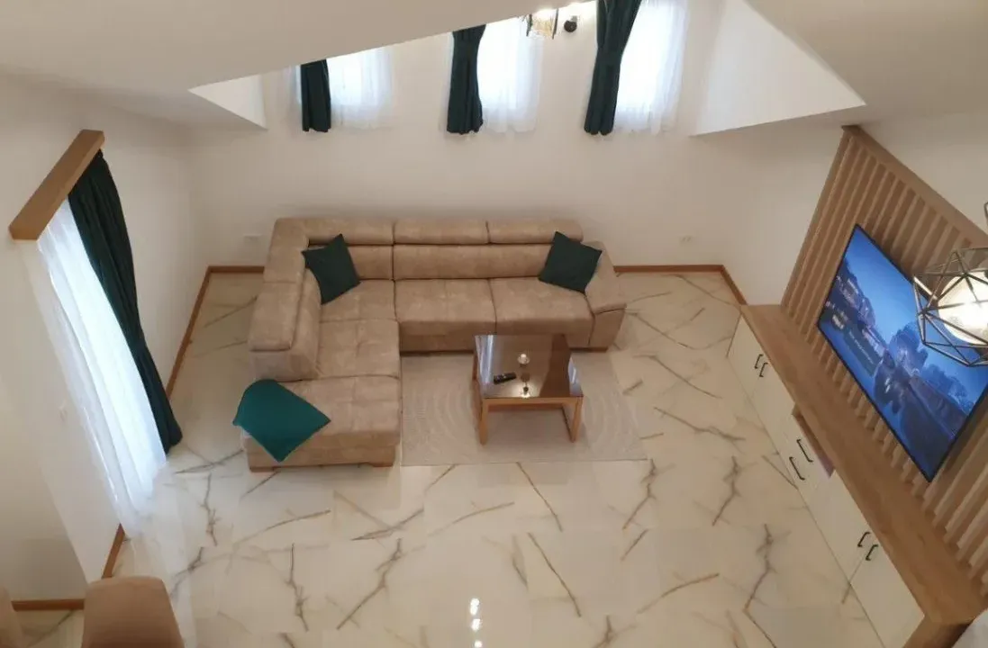 Rent, three bedroom apartment, 100m², Tivat, Crna Gora