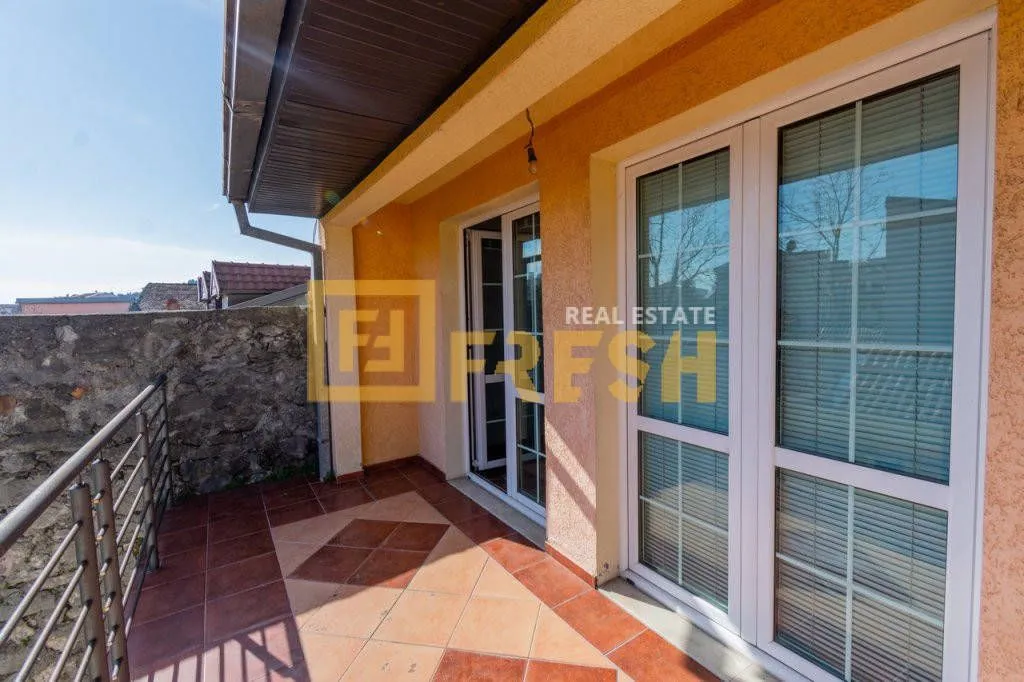 Sale, house, 100m², Stara Varoš, Podgorica