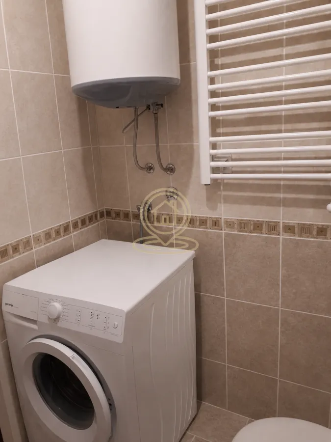Izdavanje, jednosoban stan, 40m², Socijalno, Novi Sad Sve Podlokacije