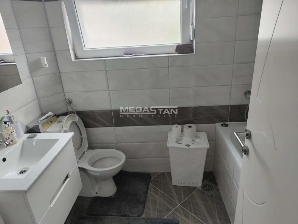 Prodaja, kuća, 280m², Leštane, Grocka