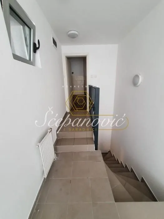 Sale, office space, 24m², Bulevar Oslobodjenja, Novi Sad Sve Podlokacije