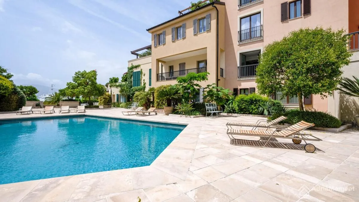 Prodaja, jednosoban stan, 68m², Porto Montenegro, Tivat