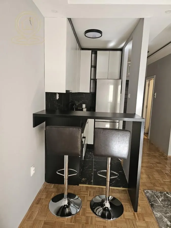 Izdavanje, jednosoban stan, 34m², Detelinara, Novi Sad Sve Podlokacije