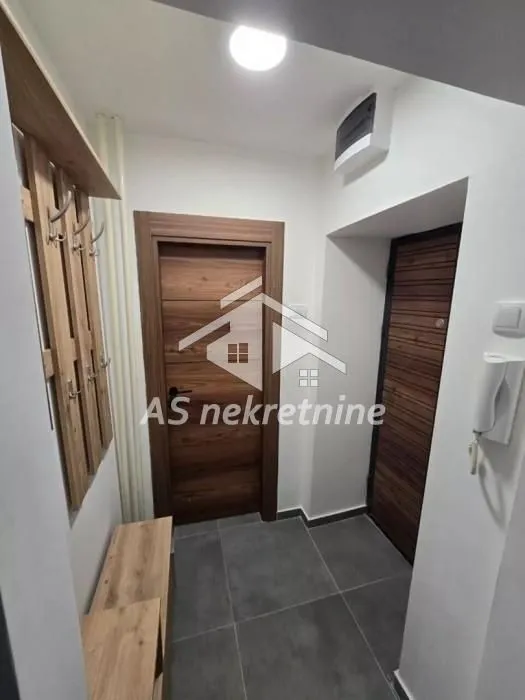 Izdavanje, jednosoban stan, 40m², Tošin bunar, Novi Beograd Sve Podlokacije
