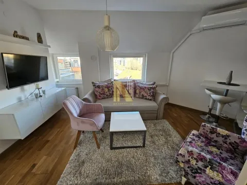 Rent, one bedroom apartment, 33m², Bulevar patrijarha Pavla, Novi Sad Sve Podlokacije - image 4