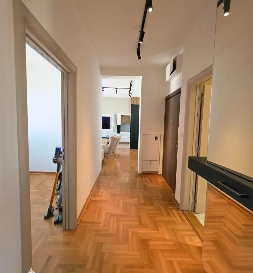 Sale, three bedroom apartment, 85m², Zemun Sve Podlokacije, Beograd