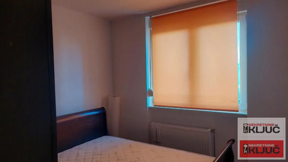 Izdavanje, trosoban stan, 71m², Centar, Novi Sad