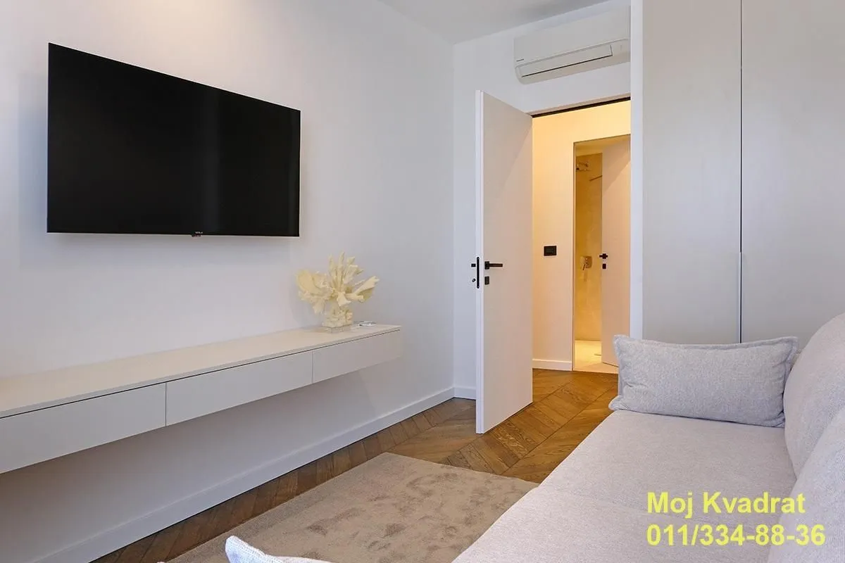 Prodaja, trosoban stan, 82m², Savski Venac, Beograd