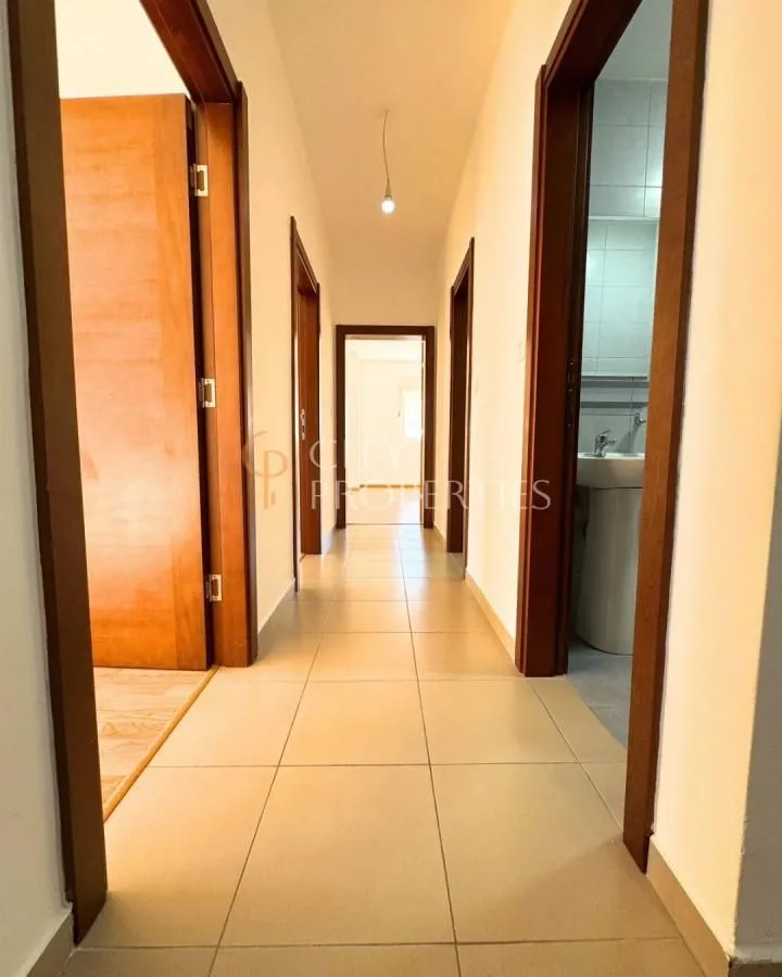 Prodaja, dvosoban stan, 73m², Tuški Put, Podgorica