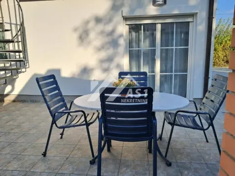 Rent, house, 90m², Blok 8, Petrovaradin - image 7