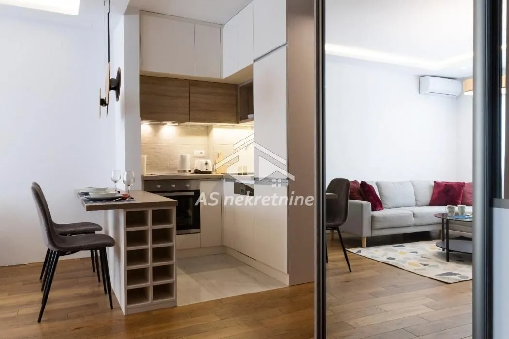 Rent, one bedroom apartment, 37m², Čubura, Beograd