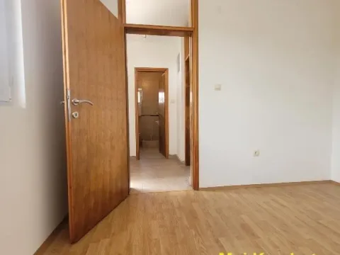 Sale, house, 255m², Kaludjerica, Grocka - image 5