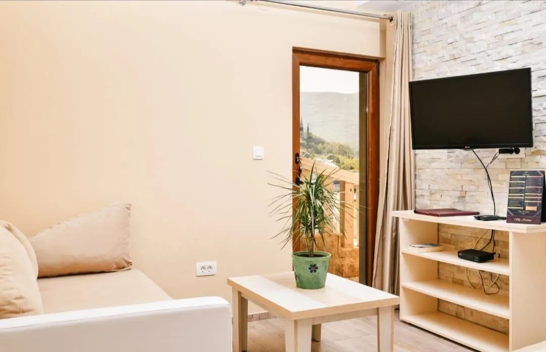 Prodaja, kuća, 107m², Tivat, Crna Gora