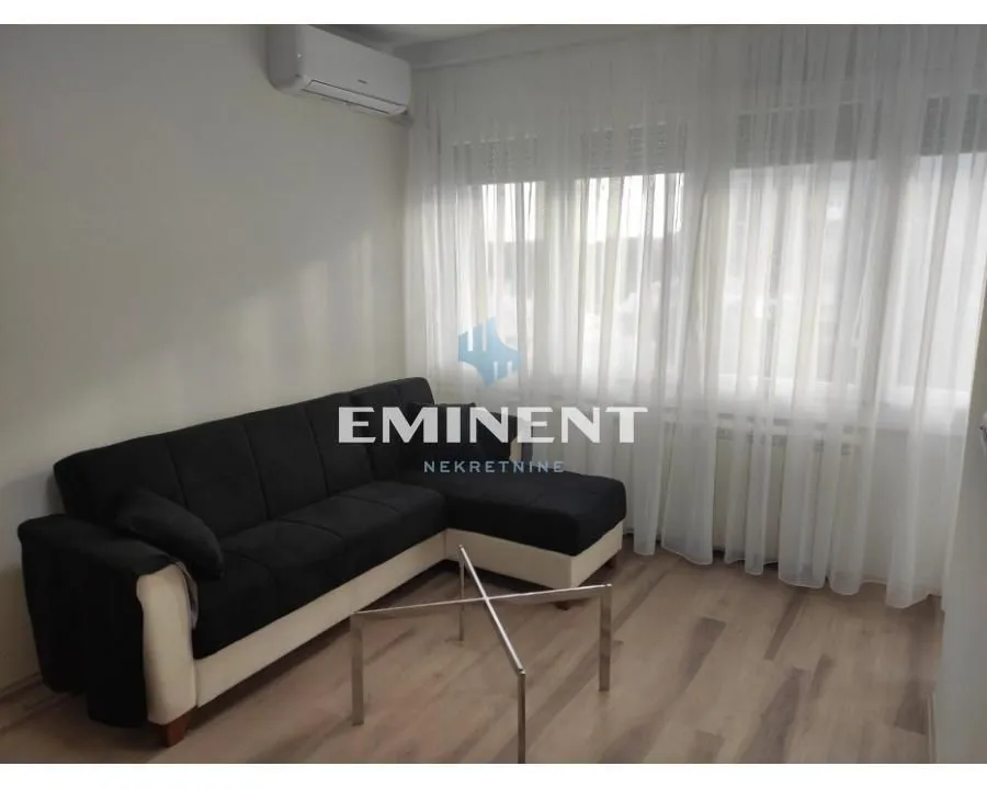 Izdavanje, stan, 30m², Slavija, Vračar Sve Podlokacije