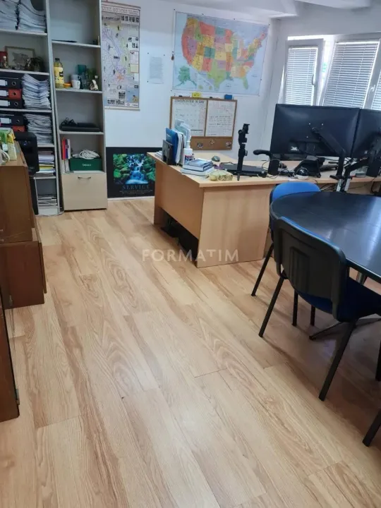 Izdavanje, poslovni prostor, 15m², Voždovac Sve Podlokacije, Beograd