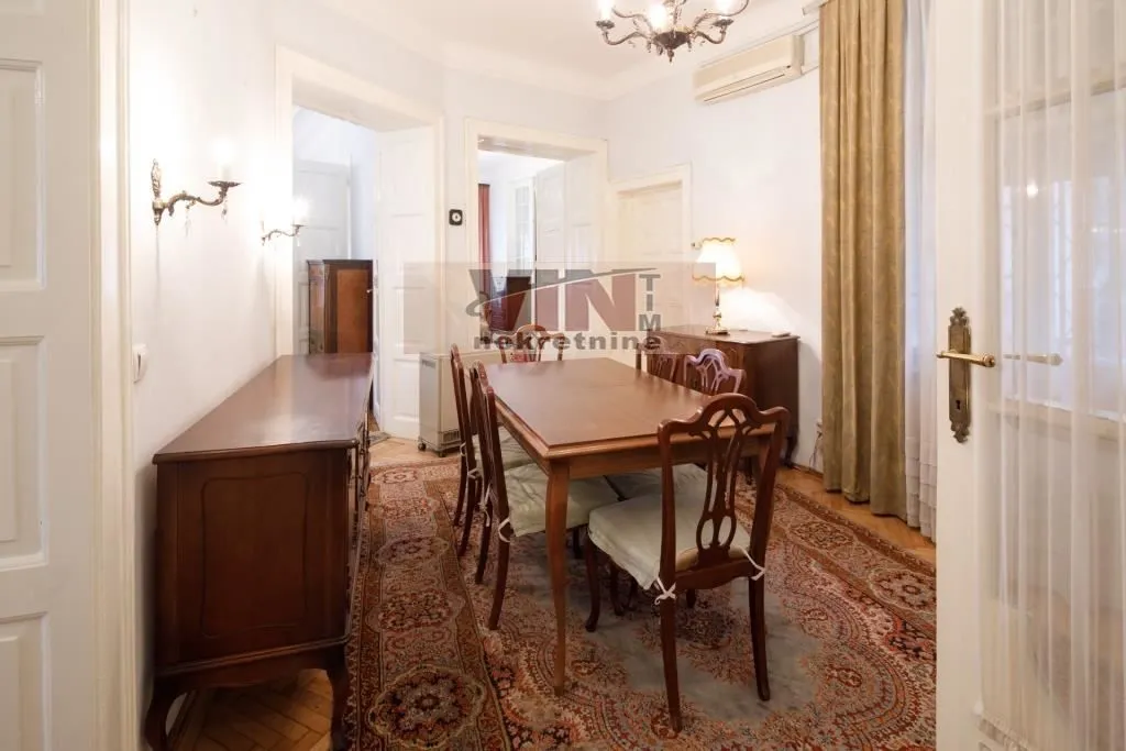Prodaja, stan, 121m², Stari Grad, Beograd