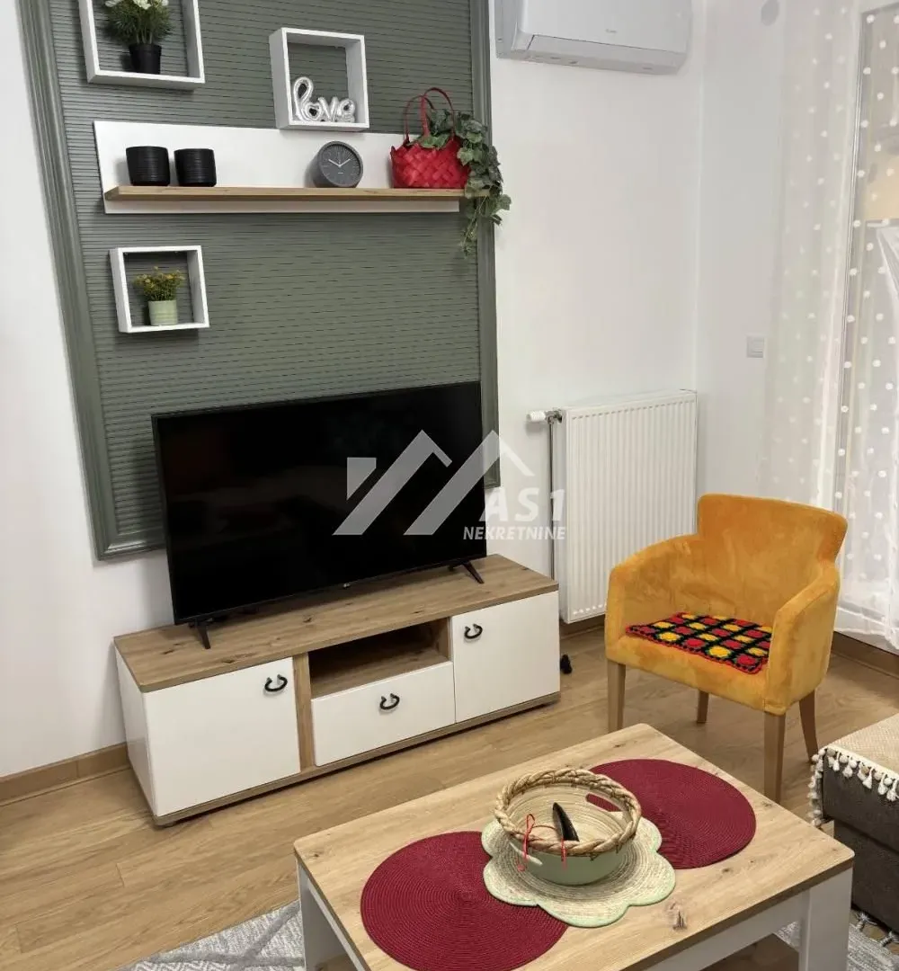 Izdavanje, dvosoban stan, 48m², Podbara, Novi Sad Sve Podlokacije