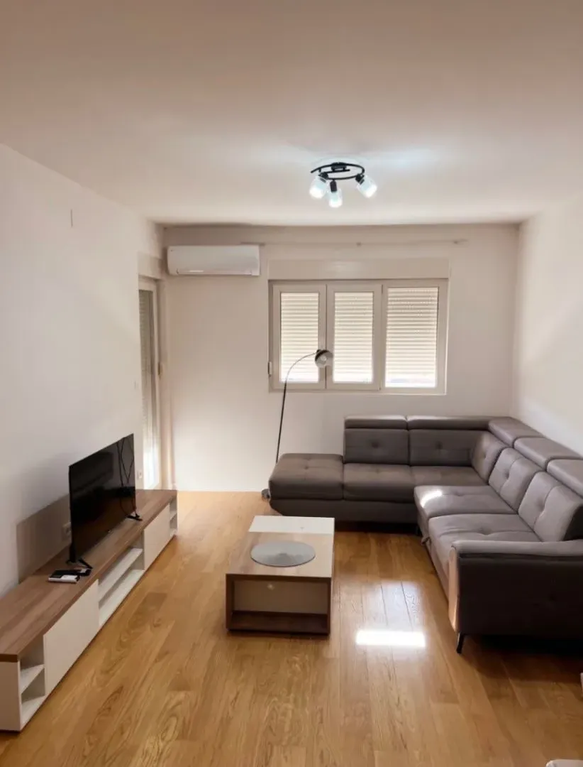 Prodaja, jednosoban stan, 49m², Central Point, Podgorica