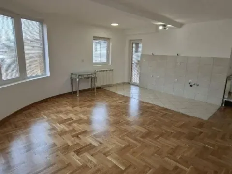 Prodaja, dvosoban stan, 65m², Altina, Beograd - image 2