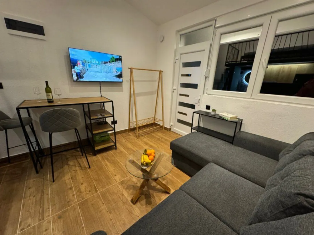 Prodaja, četvorosoban stan, 100m², Virpazar, Bar