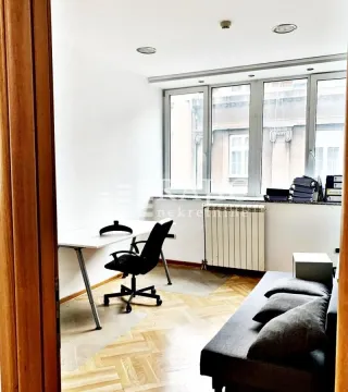 Rent, office space, 230m², Topličin venac, Beograd - image 9