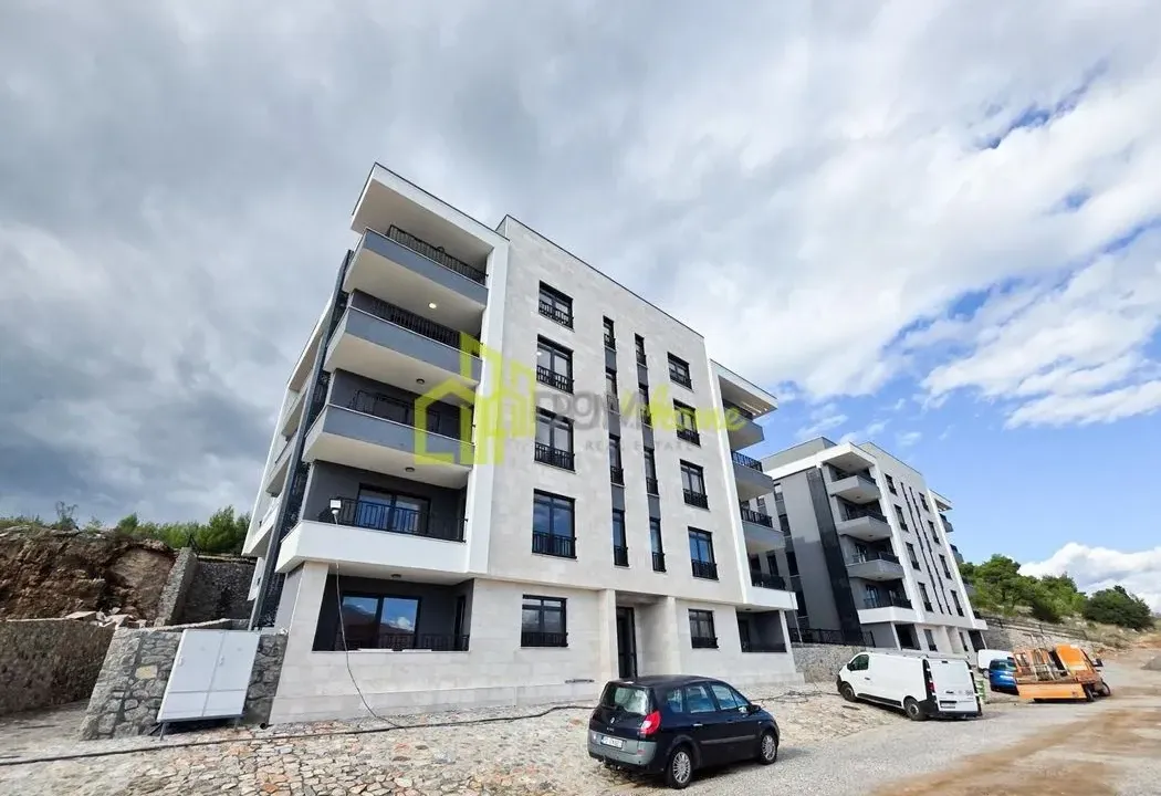 Prodaja, dvosoban stan, 52m², Gorica C, Podgorica