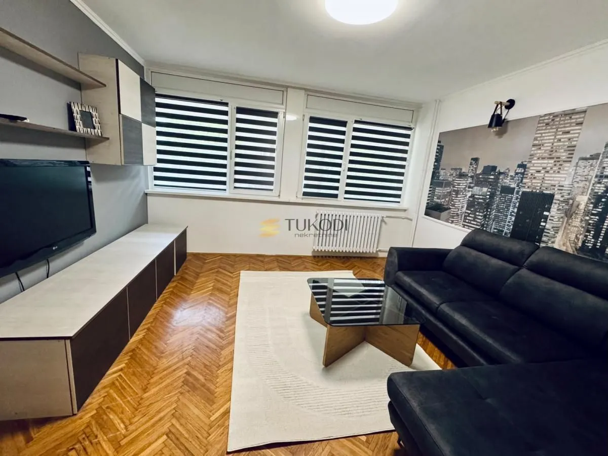 Izdavanje, jednosoban stan, 50m², Novi Beograd Blok 33, Novi Beograd Sve Podlokacije