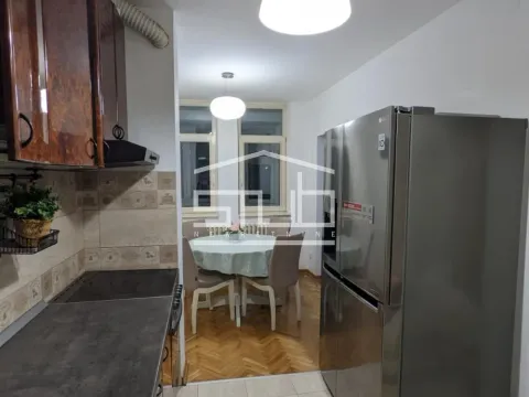 Izdavanje, trosoban stan, 71m², Autokomanda, Voždovac Sve Podlokacije - image 2