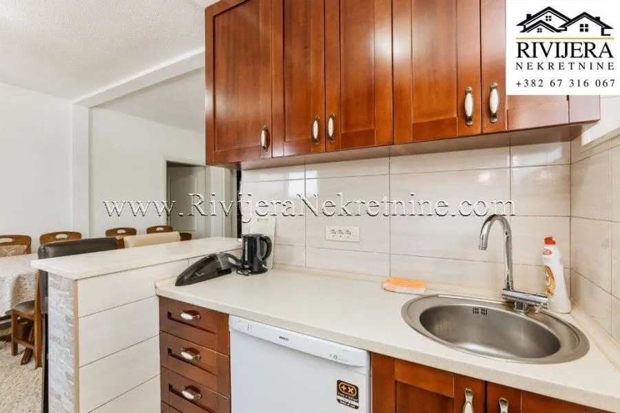 Prodaja, dvosoban stan, 80m², Centar, Herceg Novi