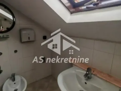 Izdavanje, kuća, 360m², Voždovac Sve Podlokacije, Beograd - image 30