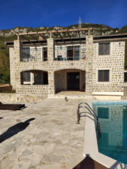 Rent, house, 588m², Petrovac, Budva