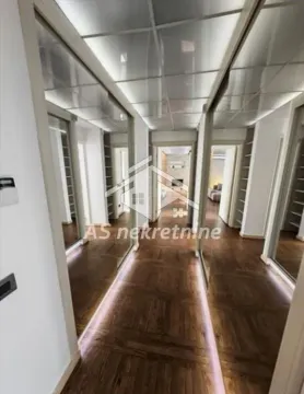 Izdavanje, četvorosoban stan, 148m², Savski Venac, Beograd - image 9