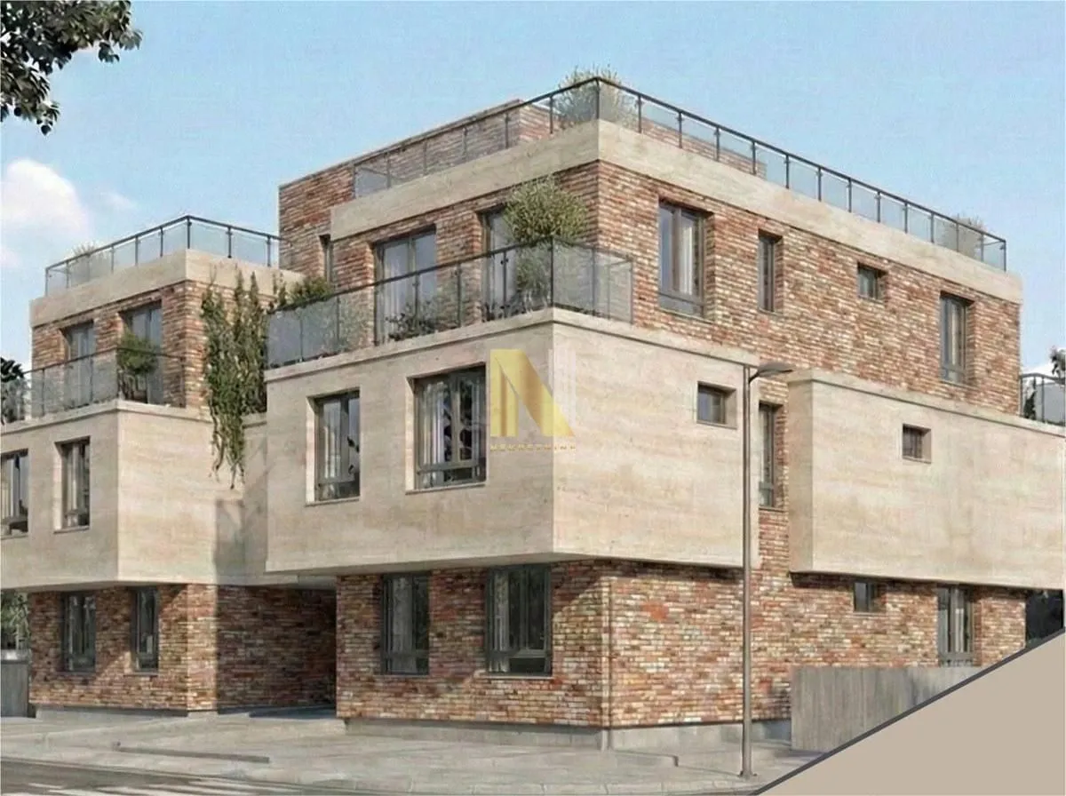 Prodaja, trosoban stan, 95m², Petrovaradin, Novi Sad
