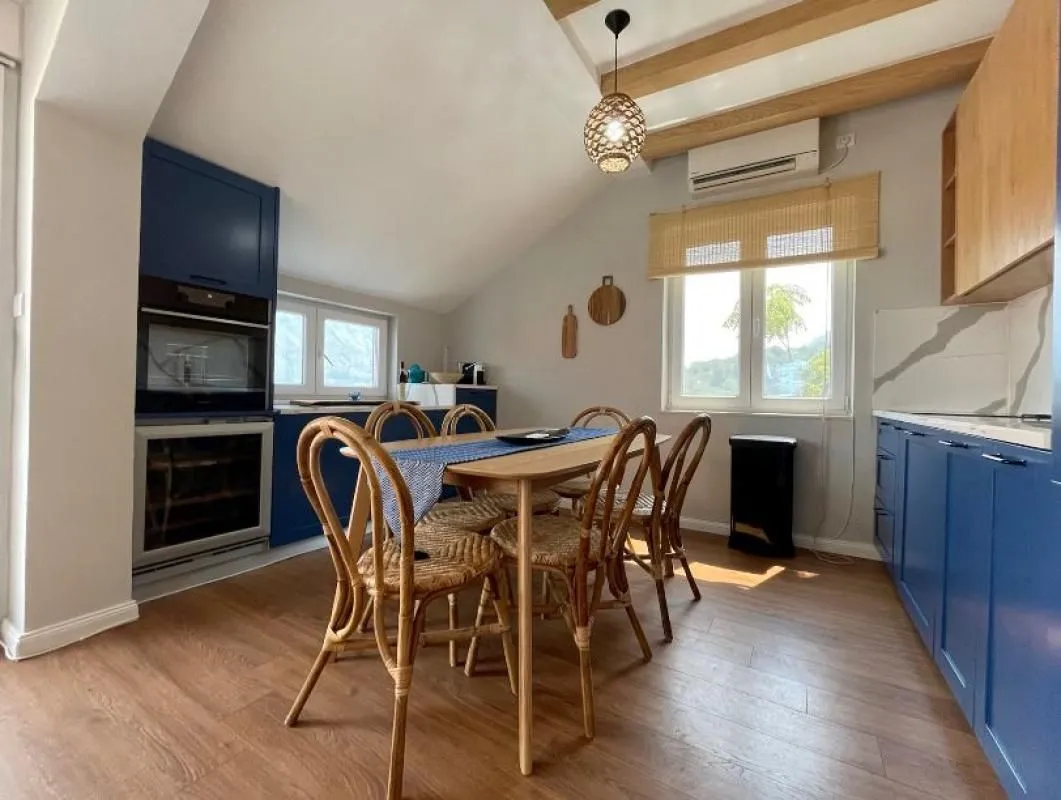 Sale, two bedroom apartment, 98m², Prčanj, Kotor