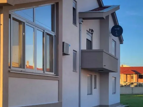 Izdavanje, kuća, 400m², Donja Gorica, Podgorica - image 4