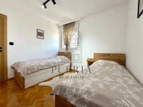 Izdavanje, dvosoban stan, 65m², Gintaš, Podgorica - image 12