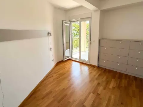 Prodaja, dvosoban stan, 72m², Tivat, Crna Gora - image 17