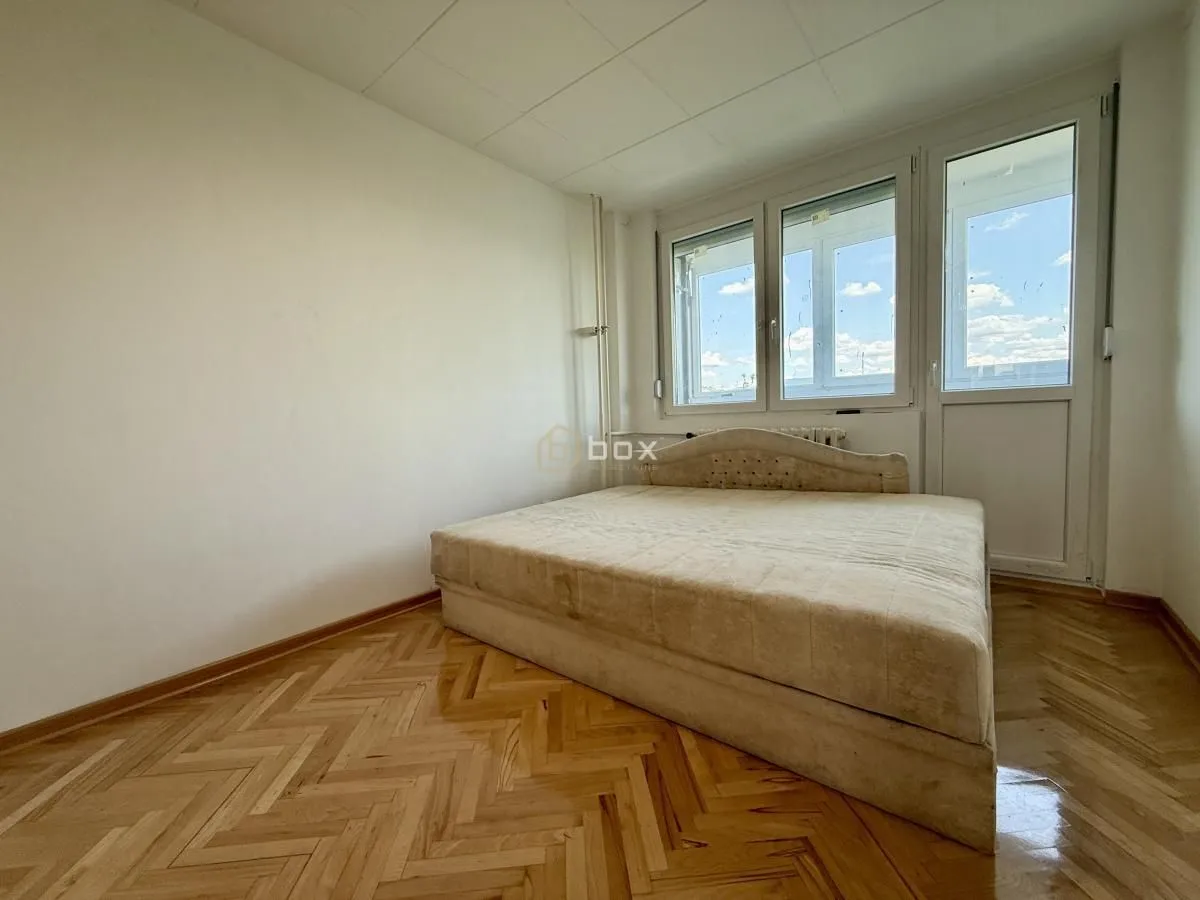Prodaja, trosoban stan, 70m², Medijana, Niš