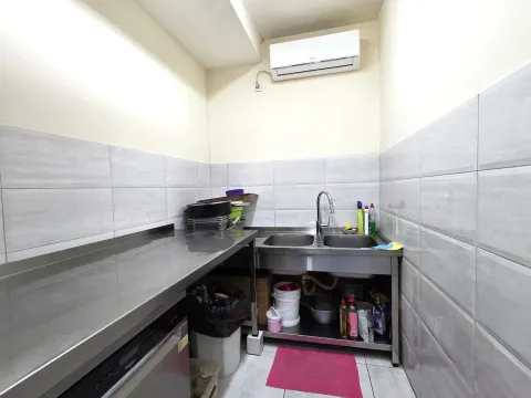 Sale, office space, 43m², City Kvart, Podgorica - image 13