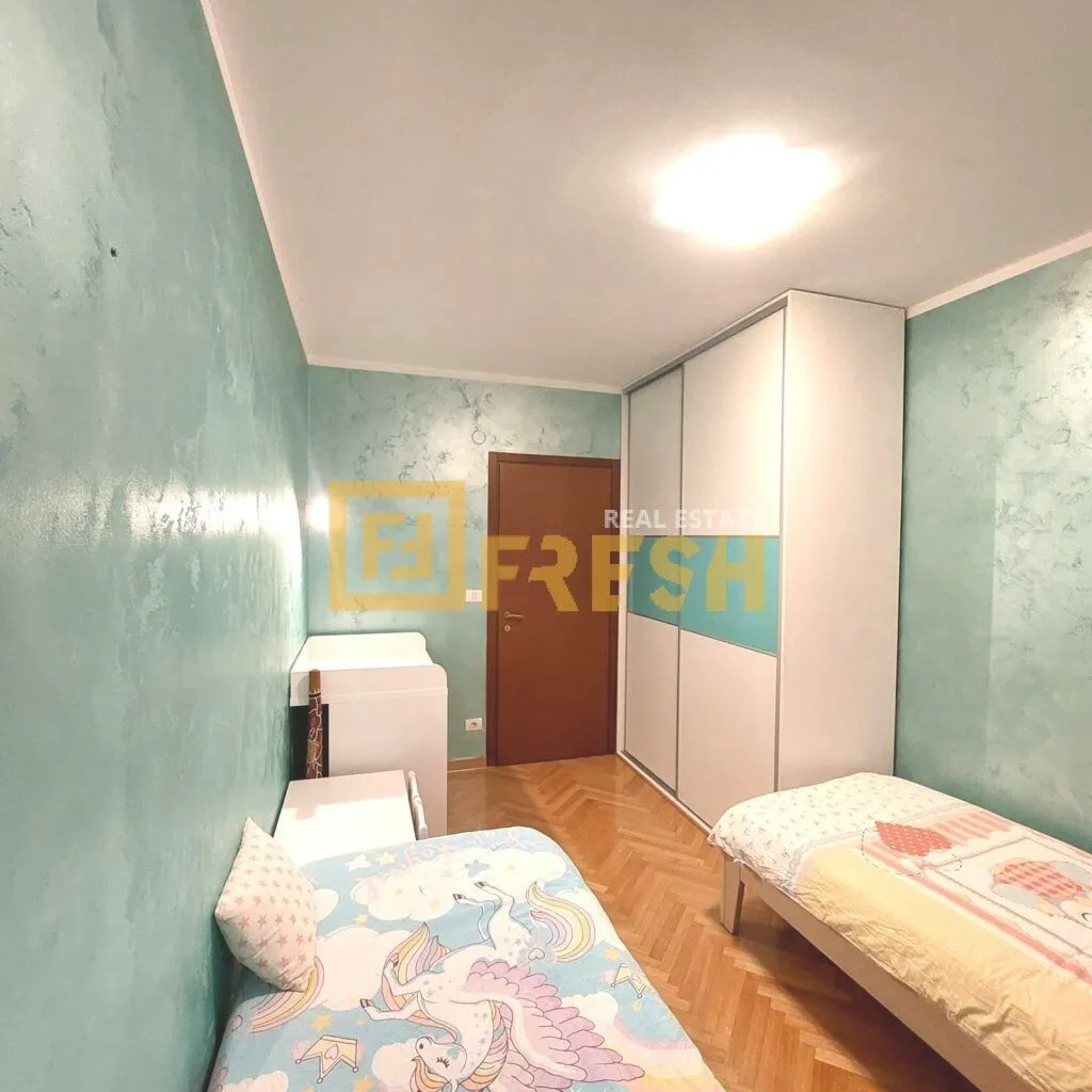 Izdavanje, dvosoban stan, 88m², City Kvart, Podgorica