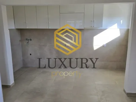 Izdavanje, kuća, 75m², Gornja Gorica, Podgorica - image 6