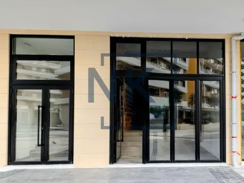 Izdavanje,  poslovni prostor, 28m2, Central Point, Podgorica