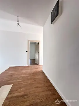 Prodaja, četvorosoban stan, 126m², Centar, Tivat - image 17