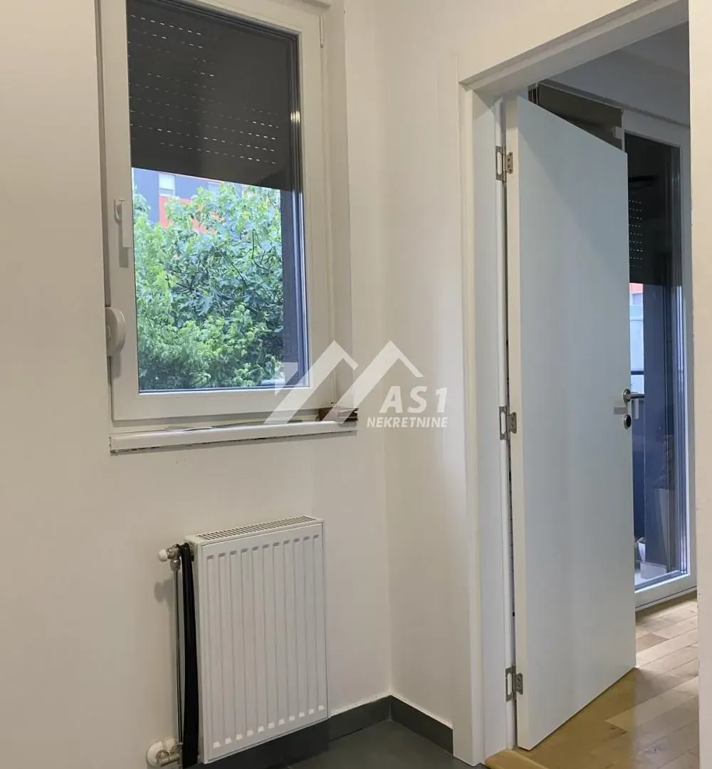 Izdavanje, jednosoban stan, 40m², Detelinara, Novi Sad Sve Podlokacije