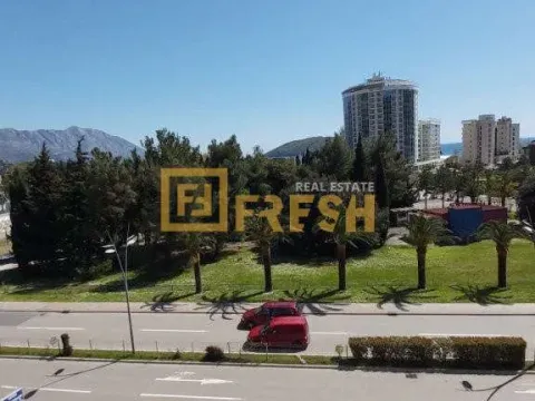 Izdavanje, jednosoban stan, 56m², Centar, Budva - image 9