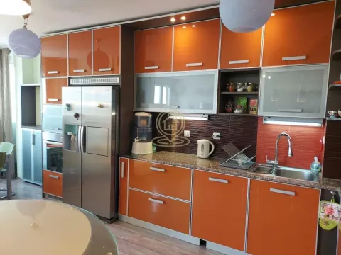 Rent, four bedroom apartment, 115m², Palilula Sve Podlokacije, Beograd - image 6